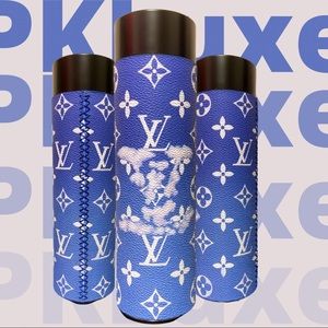 LED ALUMINUM WATER BOTTLE (Only Reads in Celsius!)